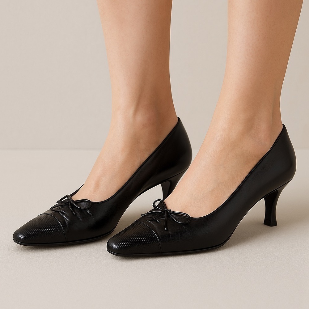 Stuart Weitzman Black Leather Heels Size 9b
